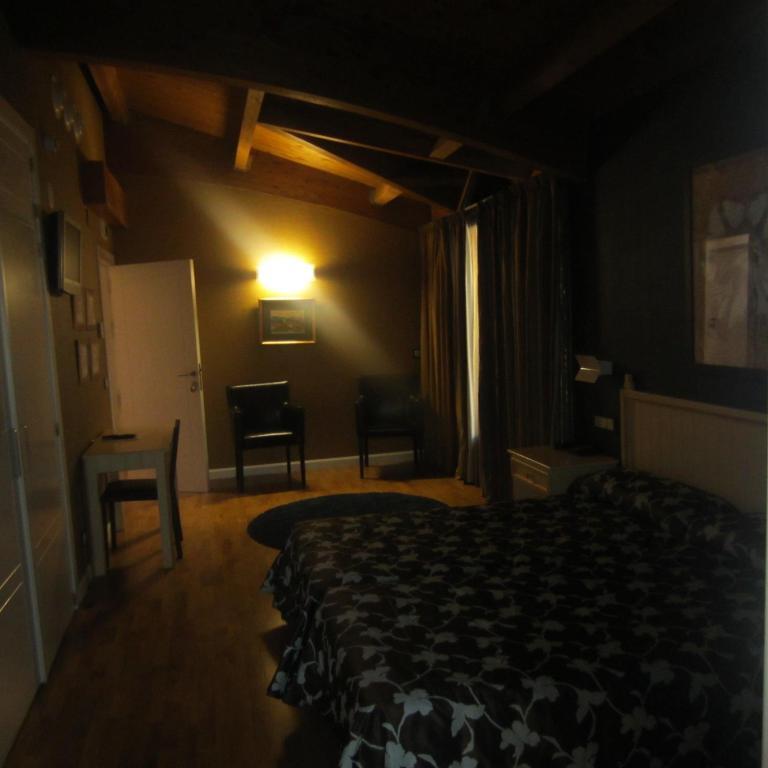 Roomrural Hotel Iru-Bide Lumbier Exterior photo